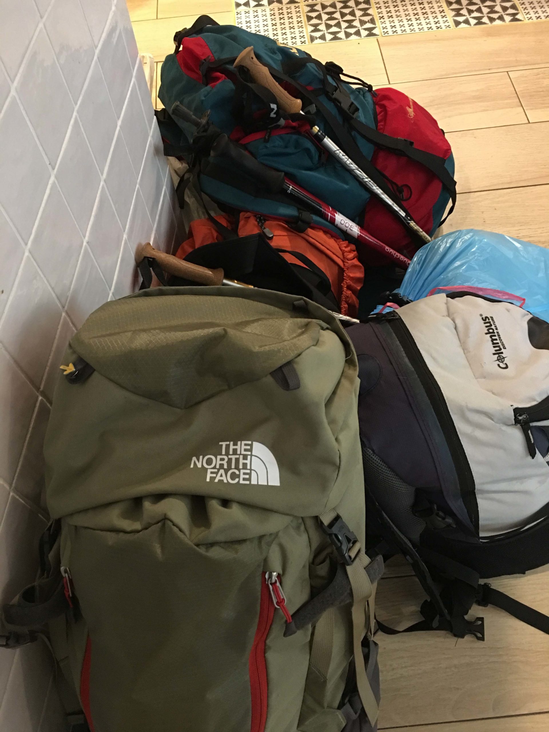 The transport of backpacks on the Portuguese Way